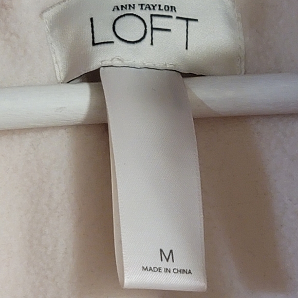 Ann Taylor Loft Puffer Down Vest Removable Hood in Red Size Medium - Picture 7 of 11